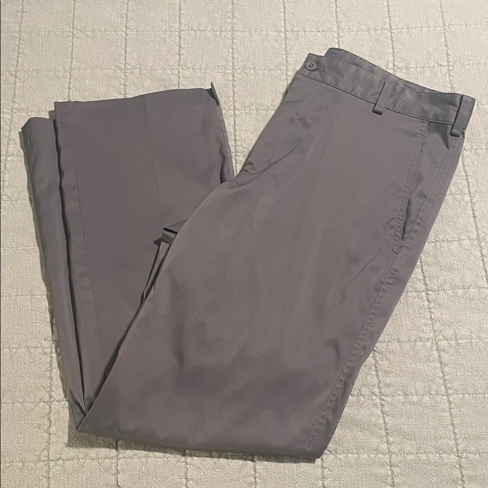Men's Nike Golf Pants - Size M/32 x 30